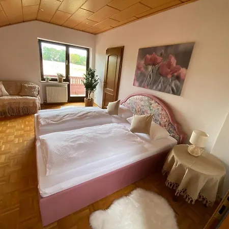 Idyllisches “werra Ausblick” Am Meissner